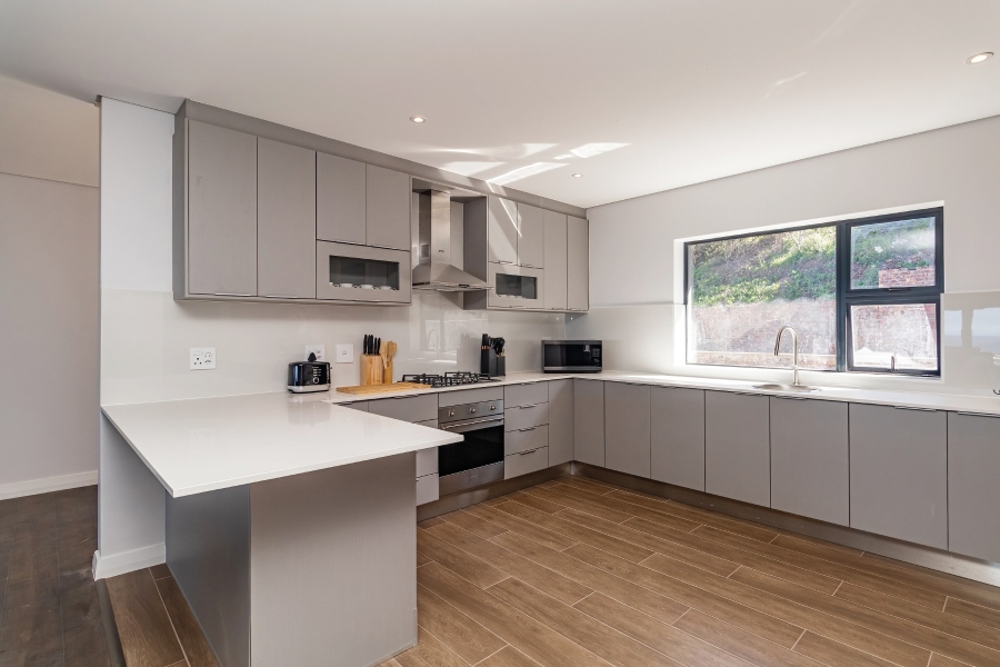 4 Bedroom Property for Sale in The Hill Western Cape